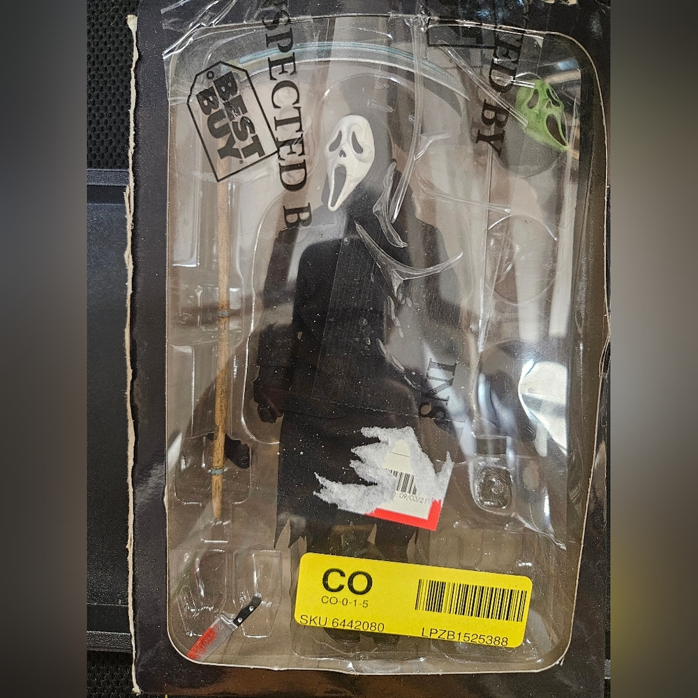 Neca Reel Toys Ghost Face Action Figure (Some Accessories Are Missing)